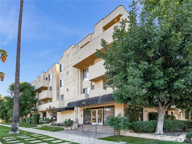 Photo of 19350 Sherman Way