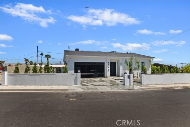 Property photo of 578 W Avenida Cerca