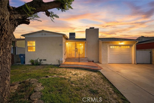 Photo of 6444 Denny Av