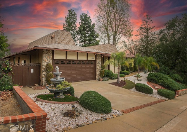 Property photo of 6652 Daryn