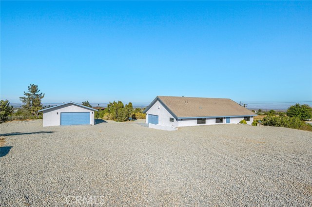 Property photo of 3100 Silver Ridge DR
