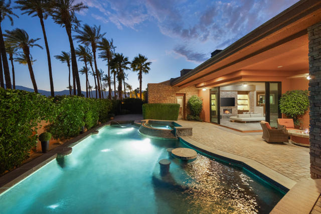 Property photo of 50485 Via Amante