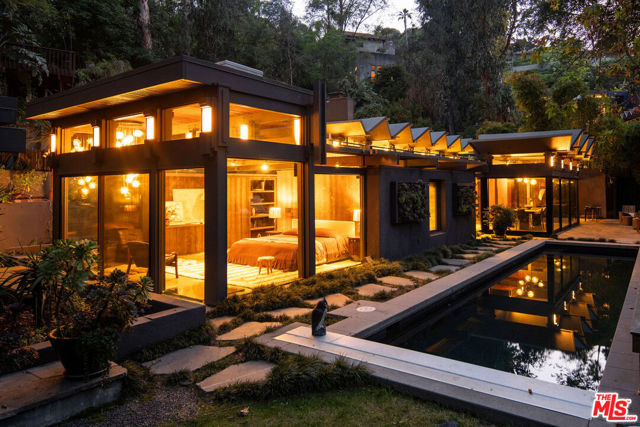 Property photo of 9029 Hollywood Hills RD