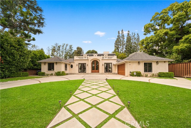 Property photo of 325 W Bellevue DR