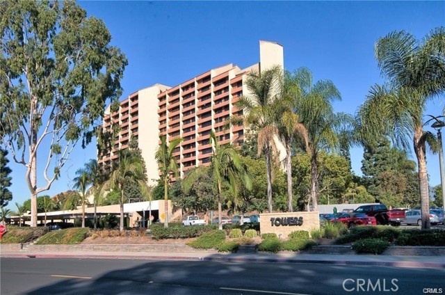 Property photo of 24055 Paseo Del Lago