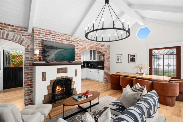 Property photo of 615 Seaview Street