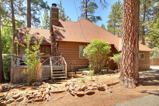 Property photo of 501 Bernhardt LN