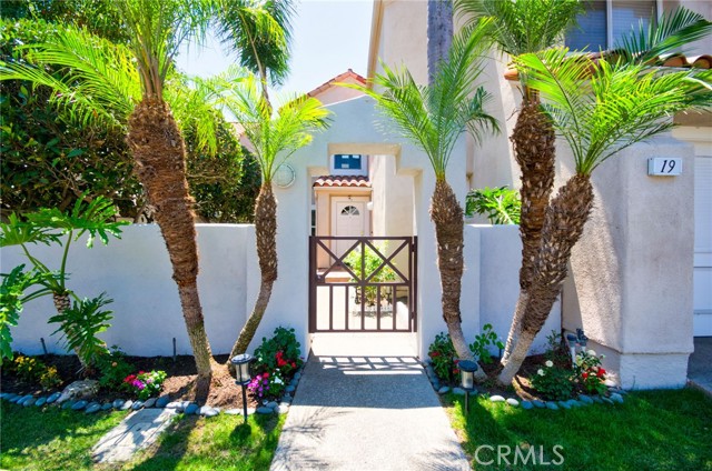 Property photo of 19 Las Cruces