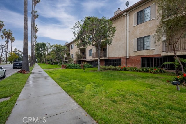 Property photo of 17522 Sherman WY