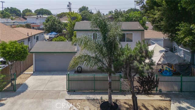 Property photo of 1418 E 54th ST