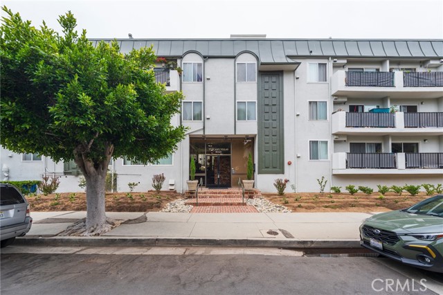 Property photo of 8163 Redlands ST