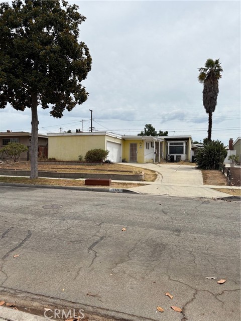 Property photo of 15426 Lashburn ST