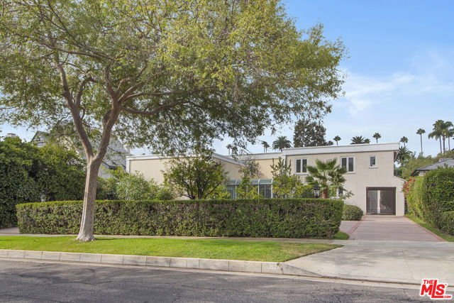 Photo of 713 N Elm Dr