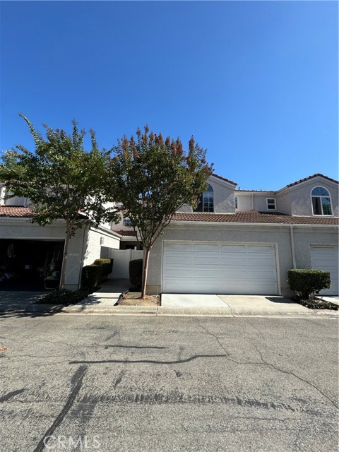 Property photo of 13163 Pinnacle Ct