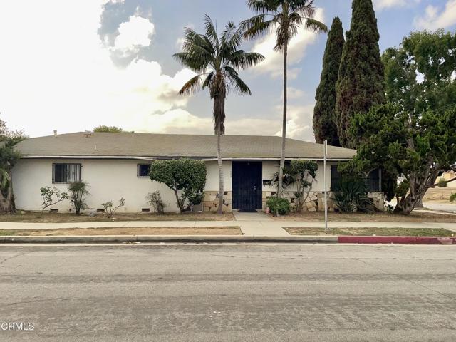 Property photo of 1258 W 121st ST