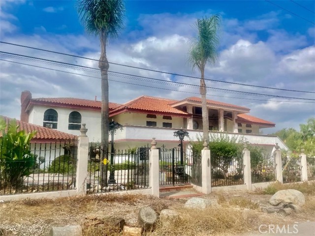 Property photo of 2445 Desire