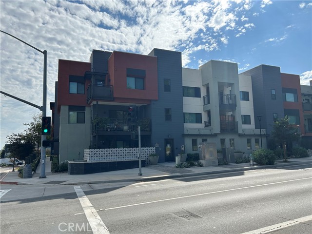 Property photo of 400 W Central