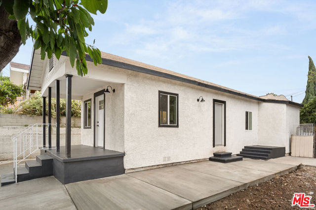 Property photo of 3043 Winter ST