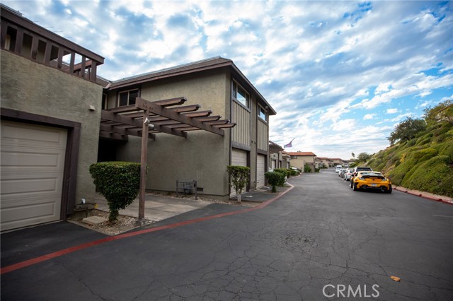 Photo of 16459 Main St