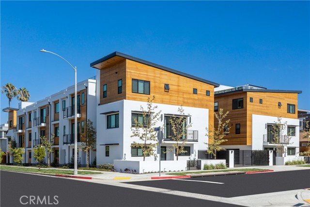 Property photo of 1567 Hi Point St