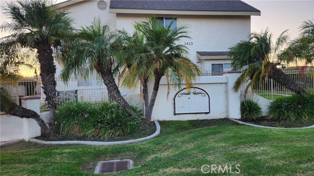 Property photo of 1425 S White