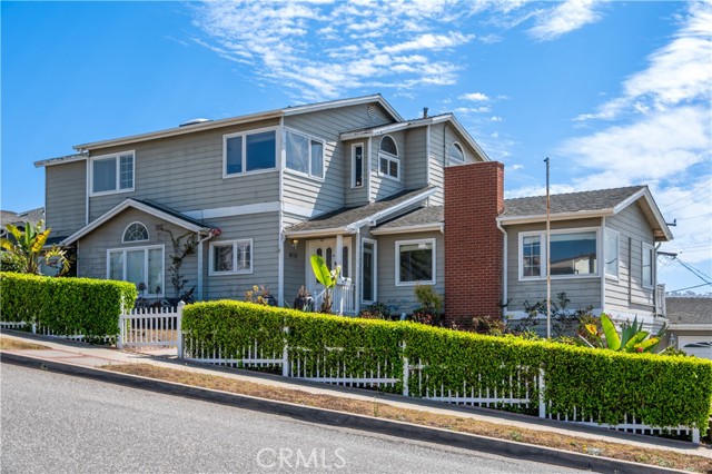 Property photo of 304 Avenue E