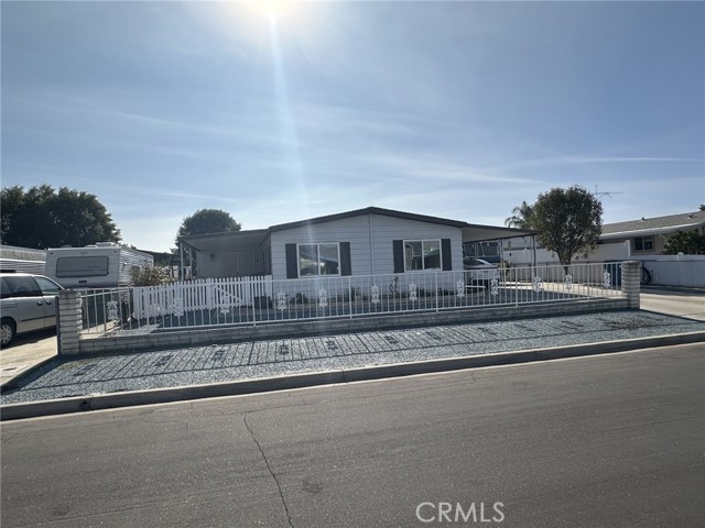 Property photo of 43609 Walden WY