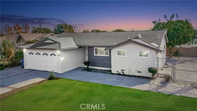 Property photo of 1359 W Vesta ST