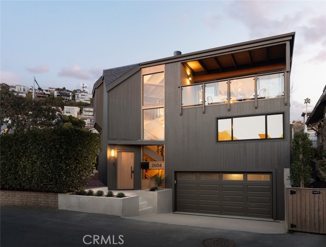 Photo of 2604 Victoria Dr