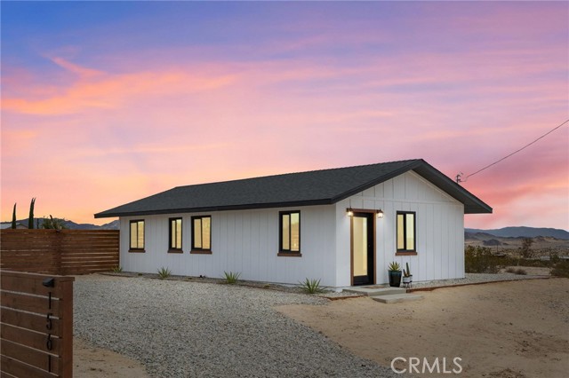 Property photo of 1561 Shoshone Valley RD