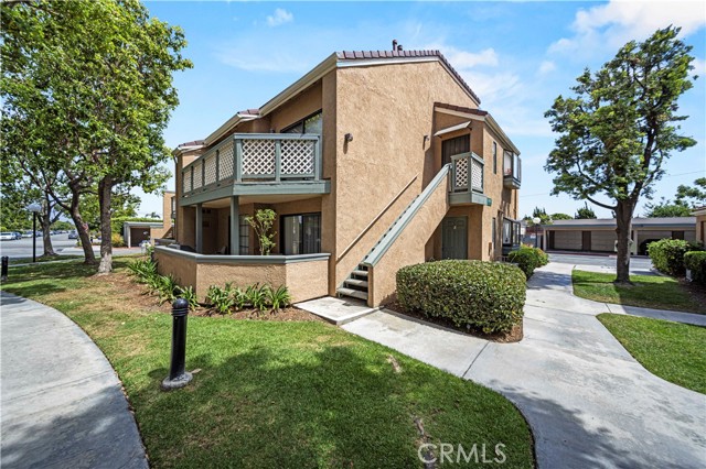 Property photo of 3501 W Greentree CR