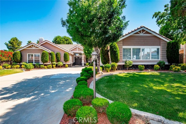 Property photo of 5618 Gardendale LN