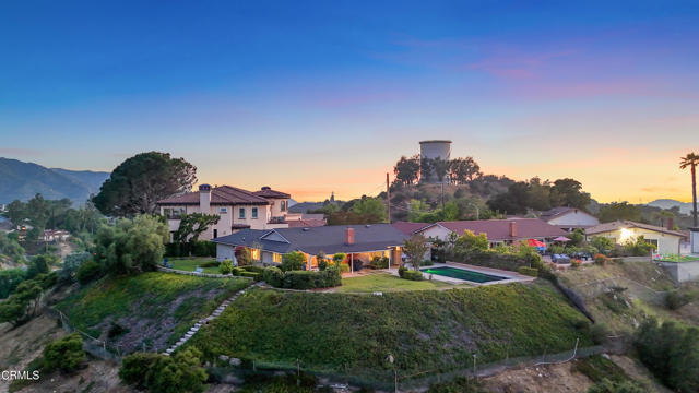 Property photo of 9670 Crystal View Dr.