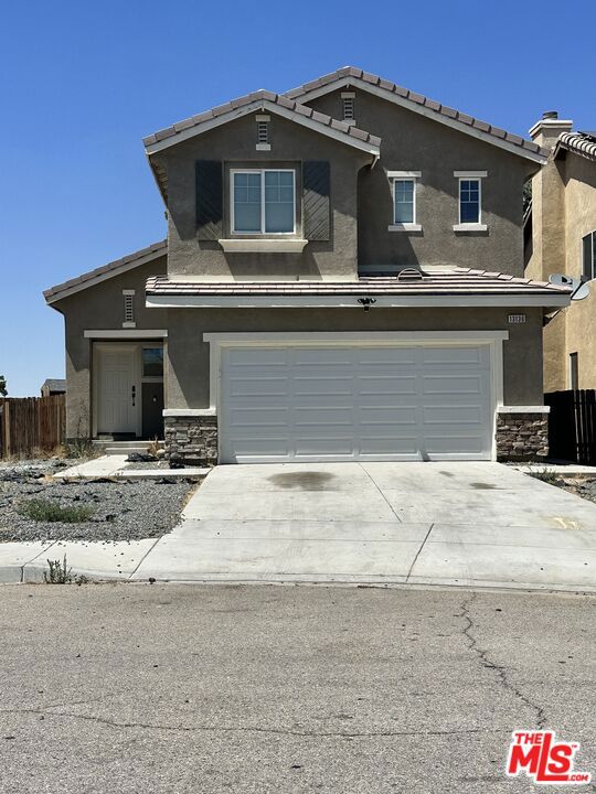 Property photo of 13136 Vista Del Sol CT