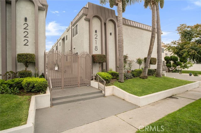 Property photo of 218 E Tamarack AV