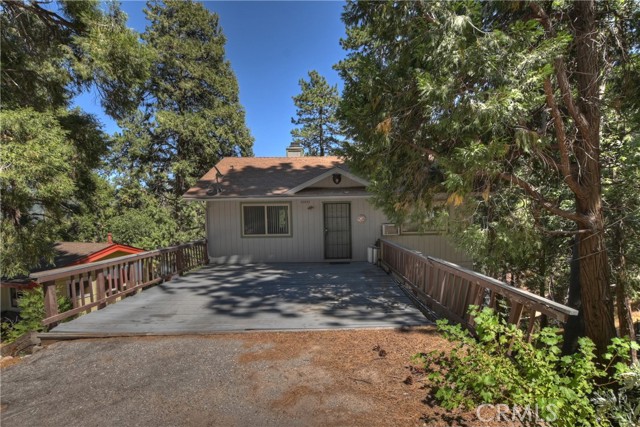 Property photo of 23933 Cresta DR