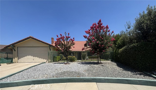 Property photo of 3677 Gloreen CT