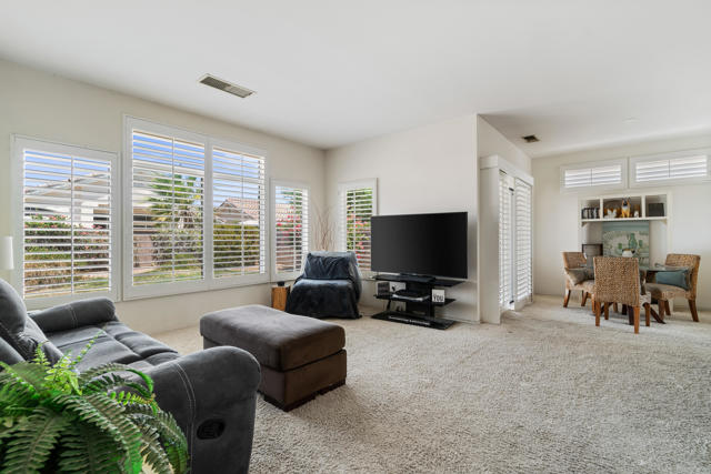 Property photo of 78948 Waterford LN