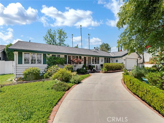 Property photo of 23962 Crosson DR