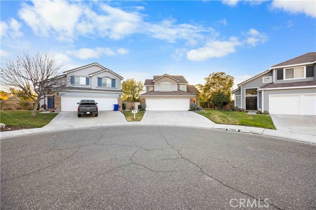 Property photo of 27503 Wellsley WY