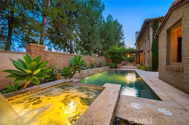 Property photo of 21 Land Bird