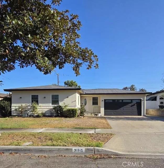 Property photo of 315 E Oakmont Ave