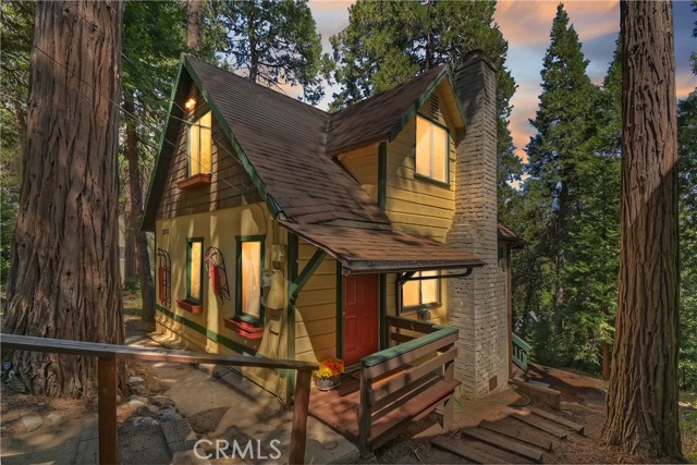 Property photo of 23718 Scenic DR