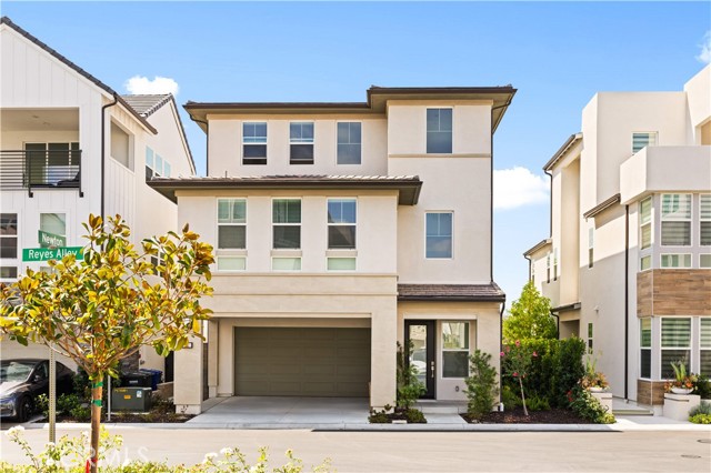 Property photo of 121 Reyes Alley