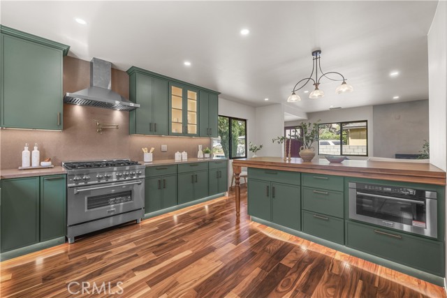 Property photo of 1710 N Oxford