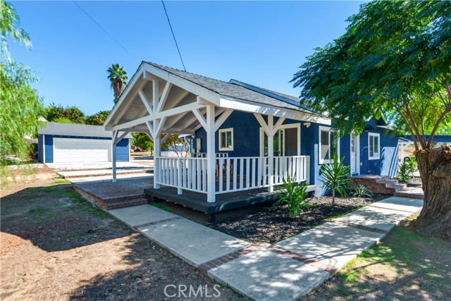 Property photo of 16672 Mockingbird Canyon RD