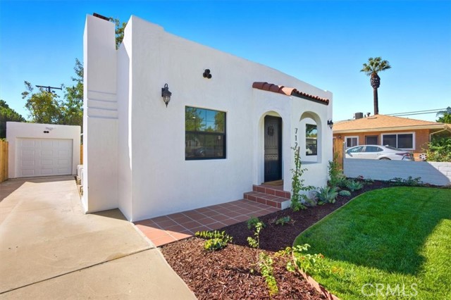 Property photo of 712 E H