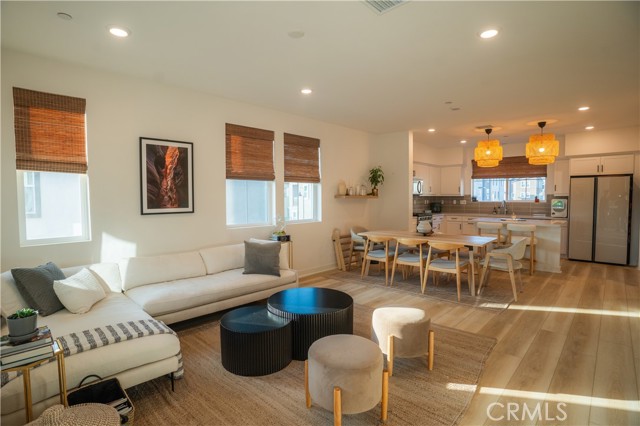 Property photo of 11753 Florence Ave