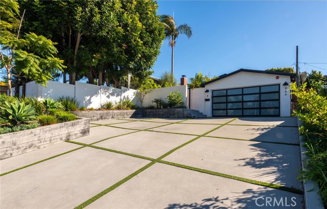 Photo of 966 Rosecrans Av