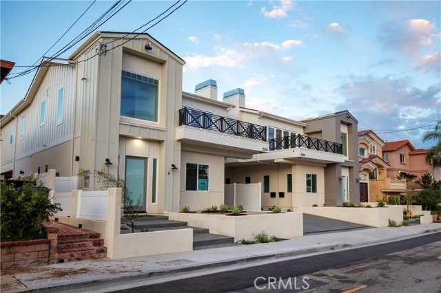 Property photo of 2203 Marshalfield